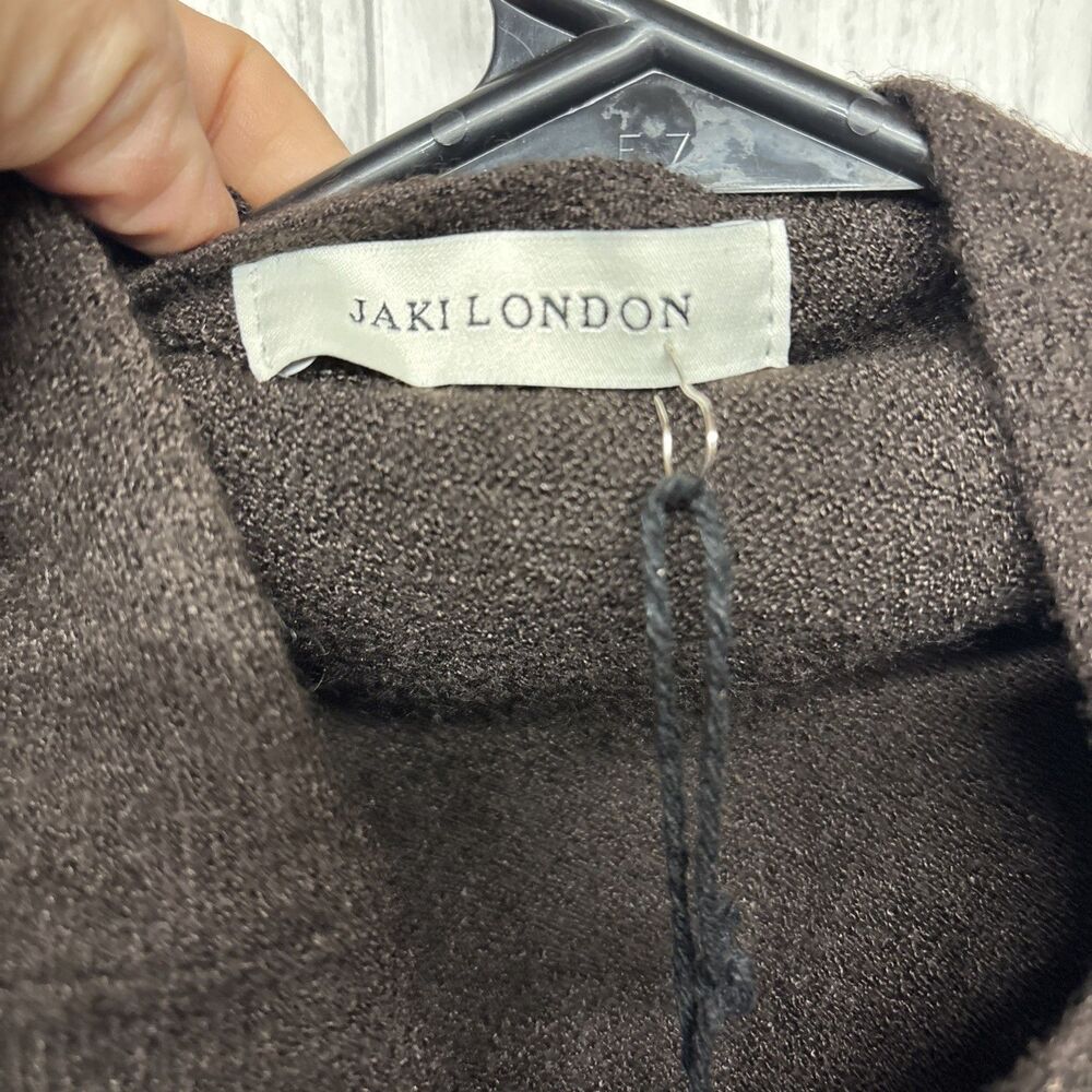 Womens Size XS Jaki London Asymmetrical Draped Back Seamless Sweater Brown NWT - Picture 8 of 12